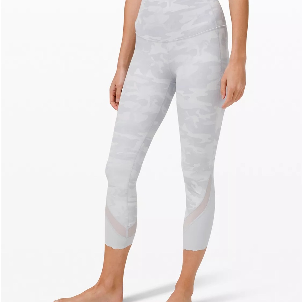 Lululemon Wunder Under Scalloped Hem